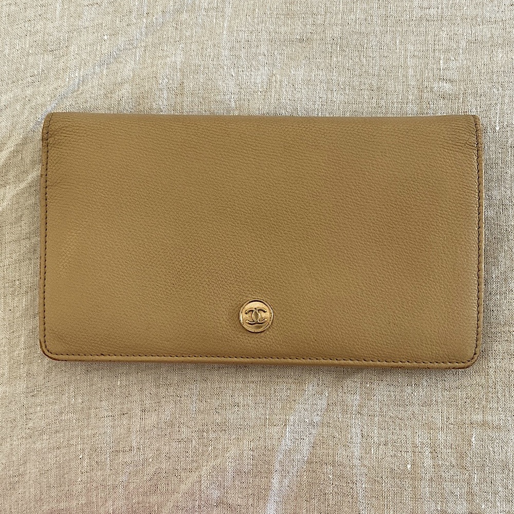 CHANEL Bifold Long Wallet Beige/Gold